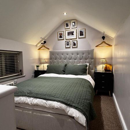 The Tower, 1 Bed 1850'S Tiny House Villa Maldon Exterior photo